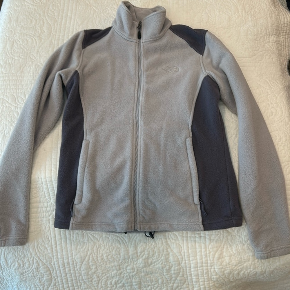 The North Face Women’s Fleece Jacket Size Medium